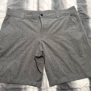 Magellan Outdoors fish gear Gray Cargo Shorts